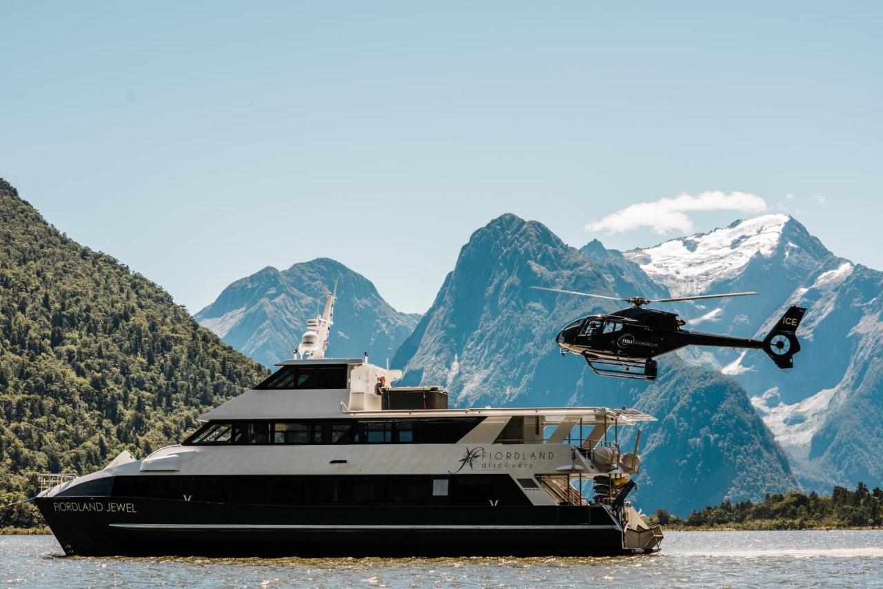 Milford Sound Overnight Cruise - Fiordland Discovery Hotel Exterior foto