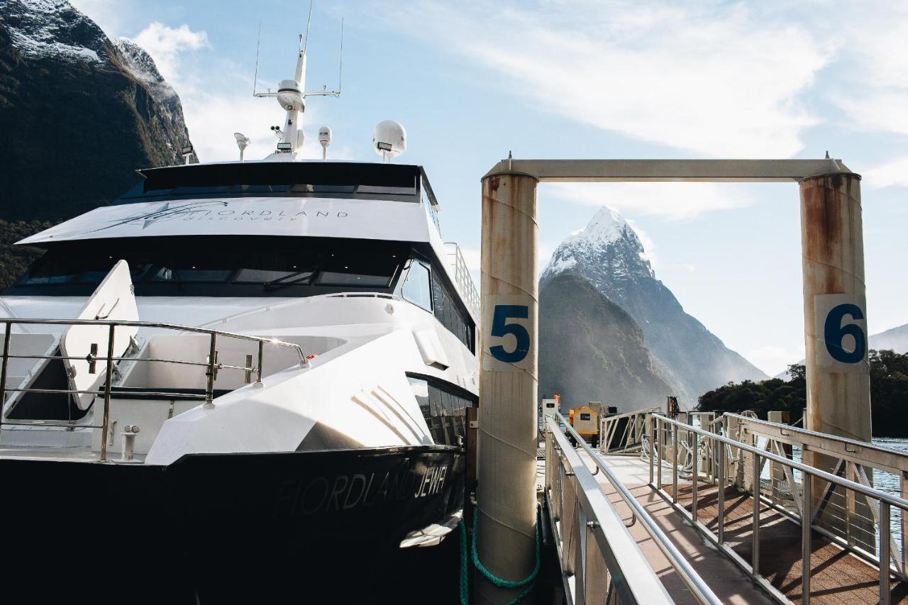 Milford Sound Overnight Cruise - Fiordland Discovery Hotel Exterior foto